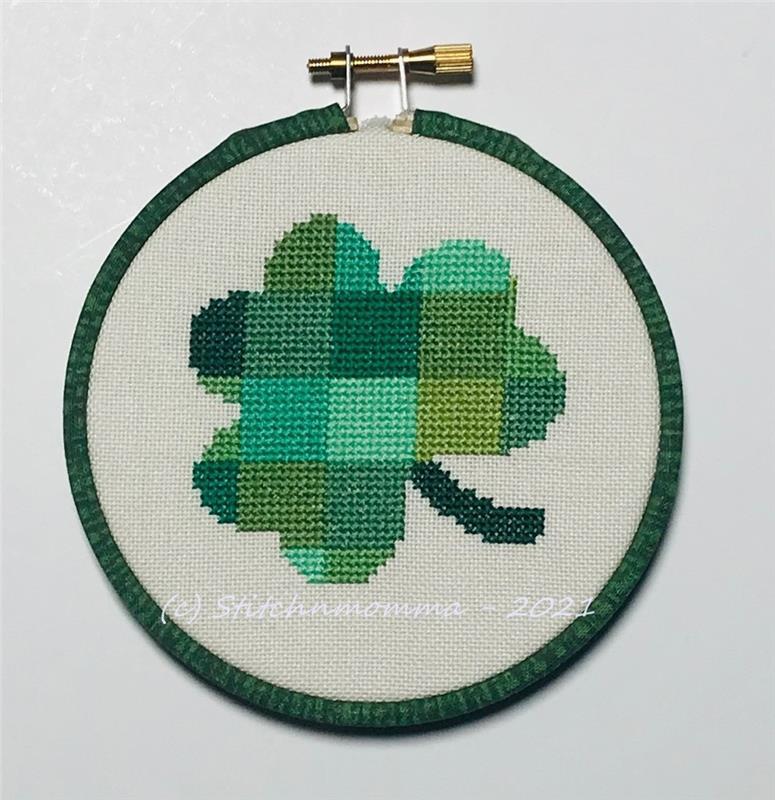 "Magnificent Minis - Patchwork Shamrock"